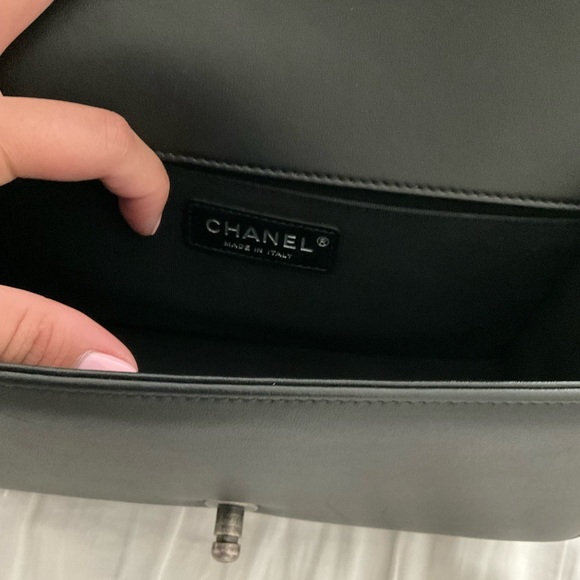 Chanel Medium Boy Bag black - Picture 9 of 13